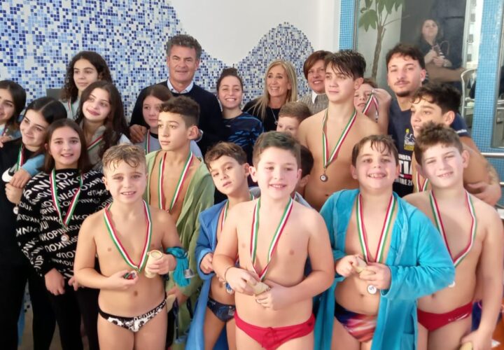 Campionato Provinciale CSI Salerno gare nuoto piscina Bellizzi , atleti Polisportiva SIULP